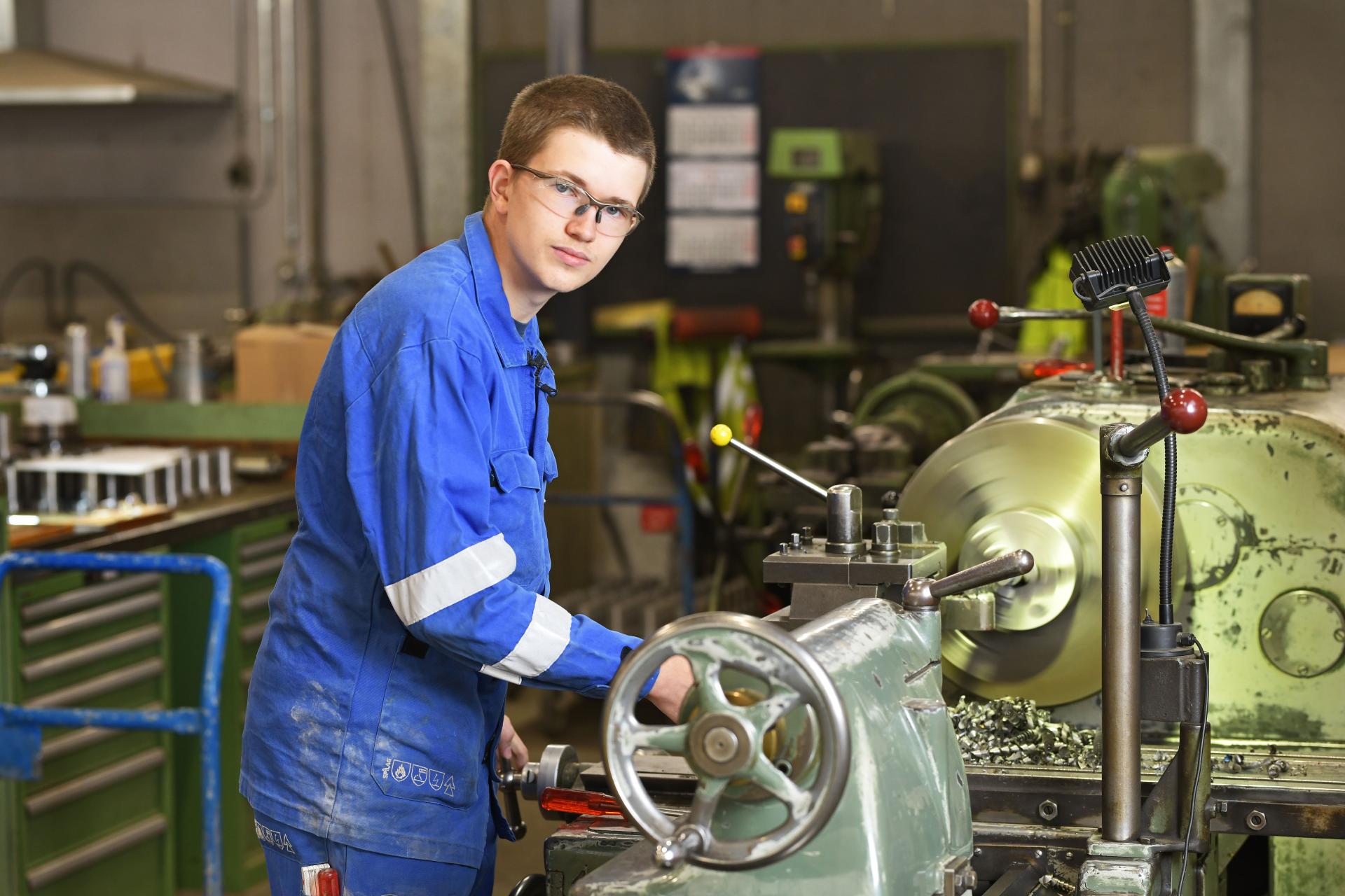 Lernender bei Vigier